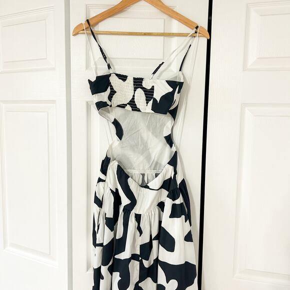 NWOT Abercrombie Drop Waist Maxi Dress Black White Print Cutout Side Size XS - Picture 9 of 12